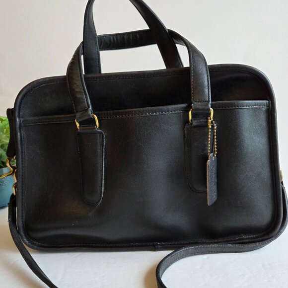 EUC & HTF Vintage Coach Skinny Flight Bag (#9706) in Black - Picture 2 of 13